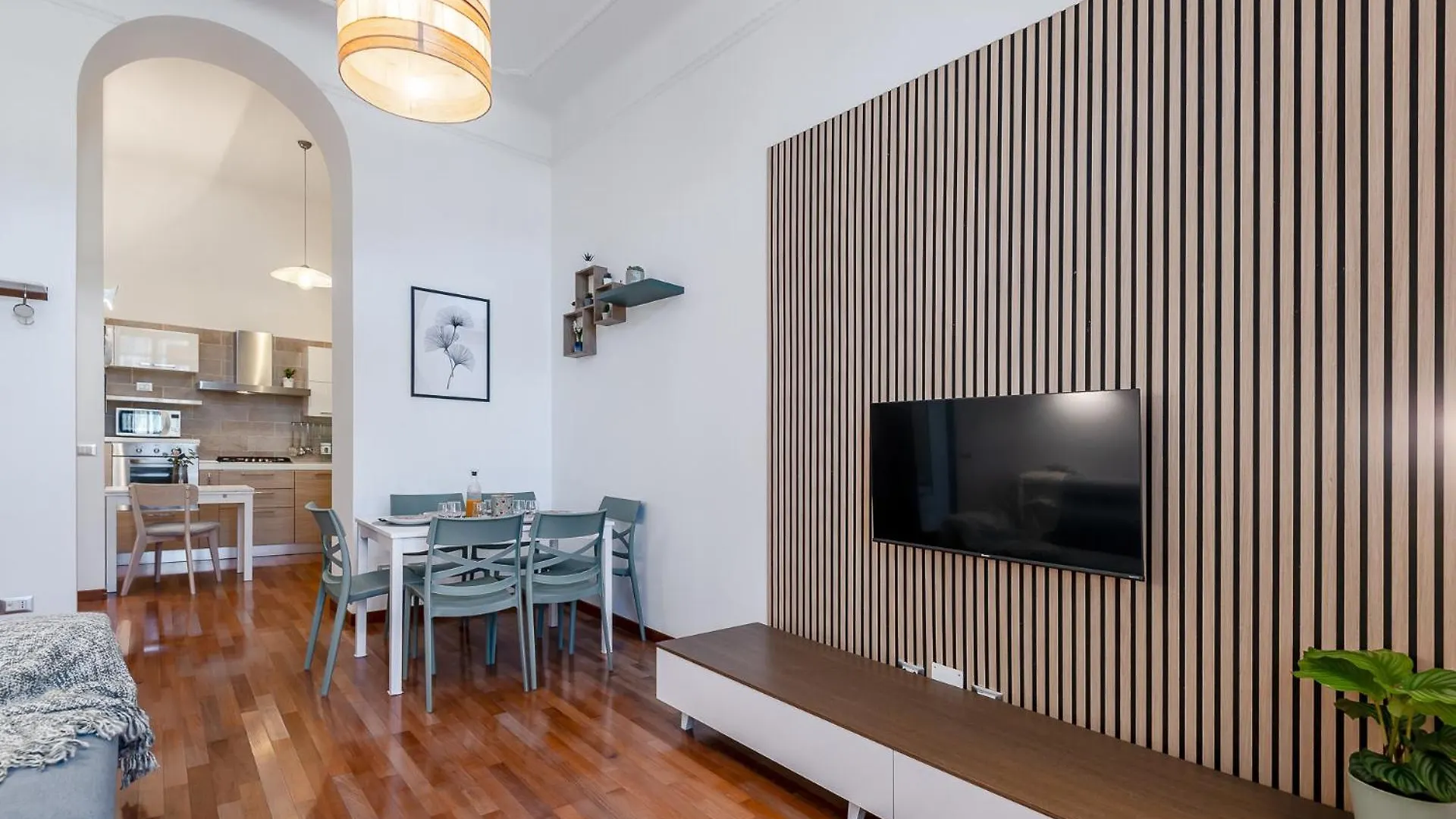 Stayeasy Montenero48 - Portaromana City Center Milan 0*,