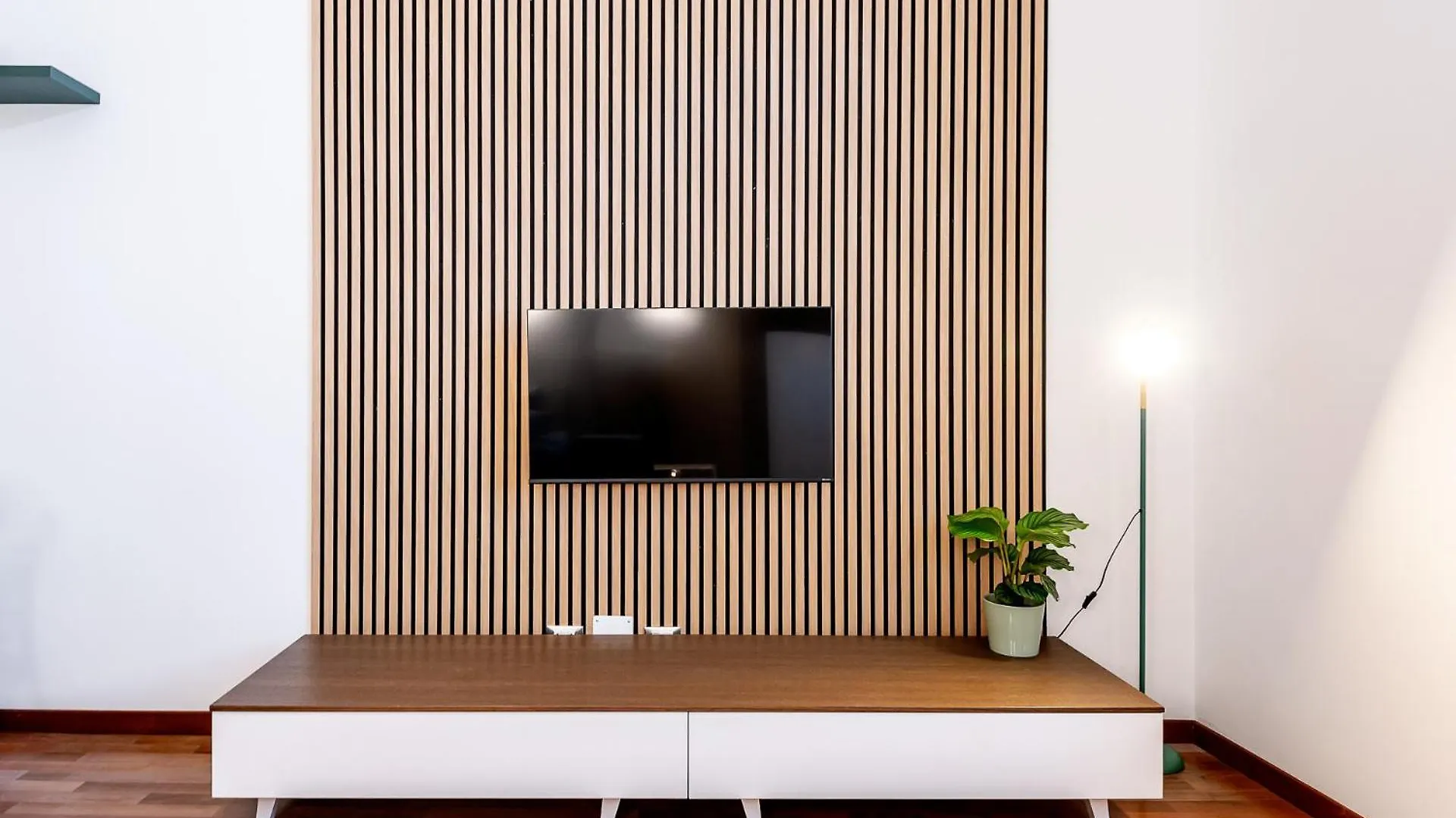 Stayeasy Montenero48 - Portaromana City Center Milan